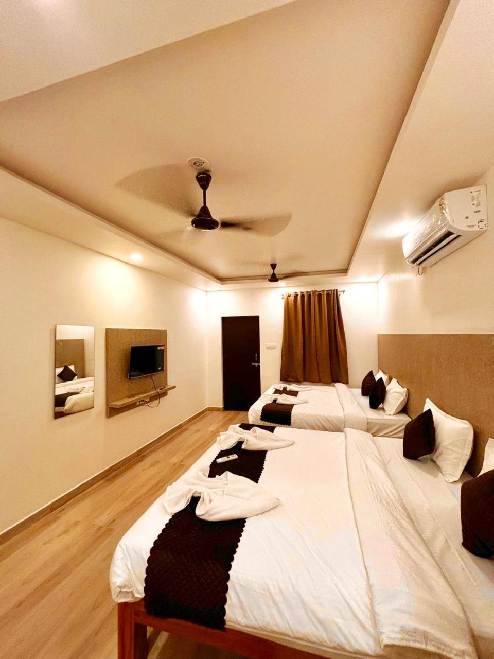 Baga Beach Way Exterior photo